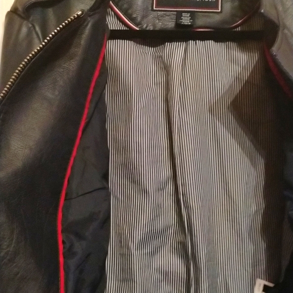 - 😎Very cool Vegan leather deep blue Tommy Hilfiger Moto jacket L like new - Picture 10 of 10